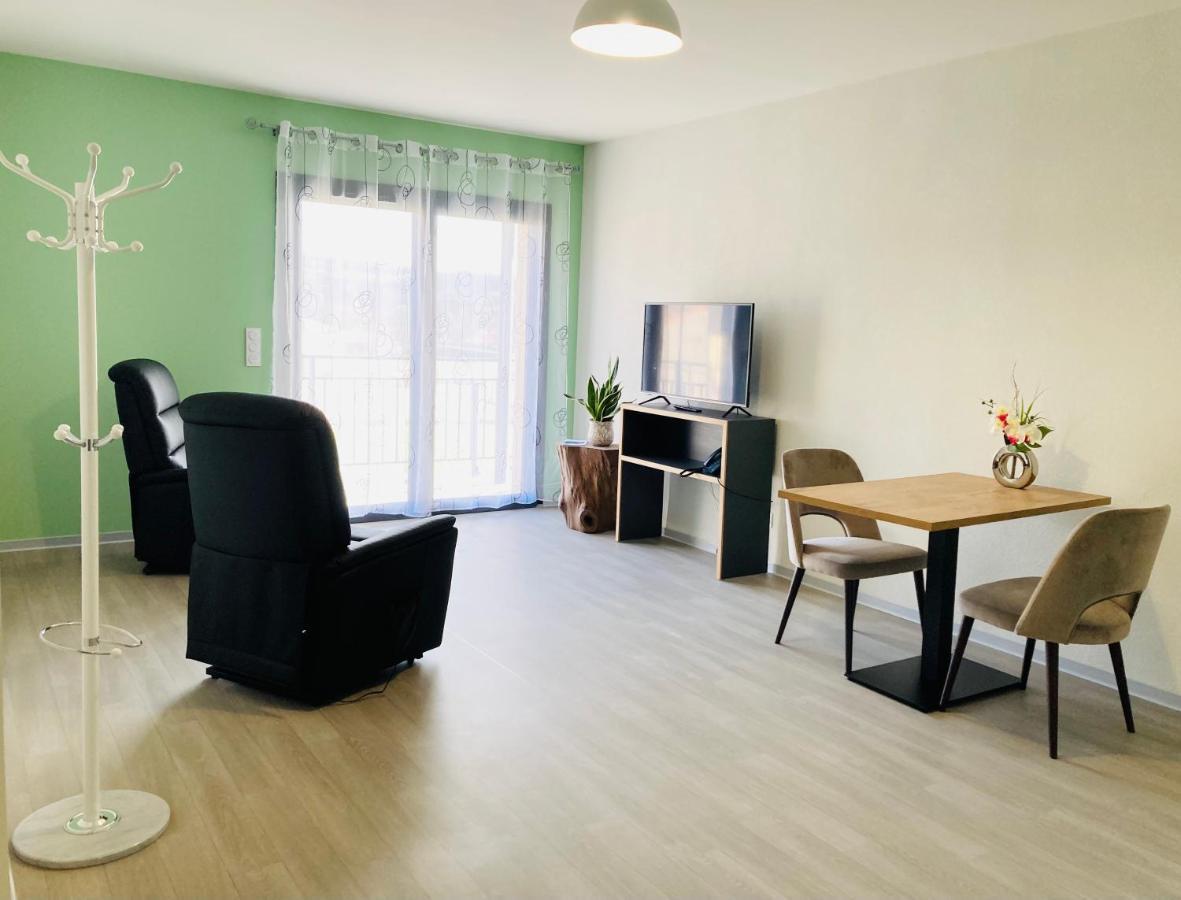 Residence Services Seniors 몽티냑 외부 사진