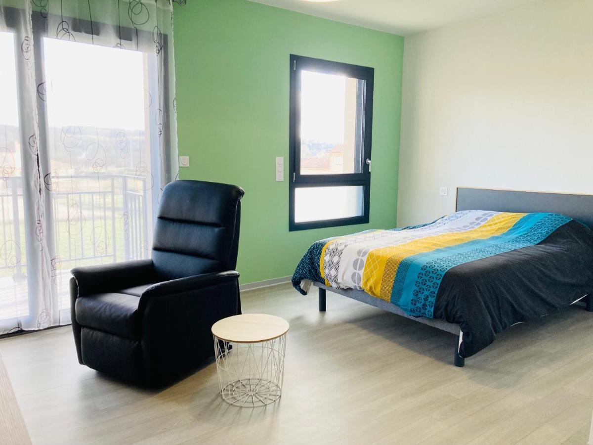 Residence Services Seniors 몽티냑 외부 사진