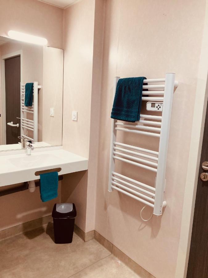 Residence Services Seniors 몽티냑 외부 사진